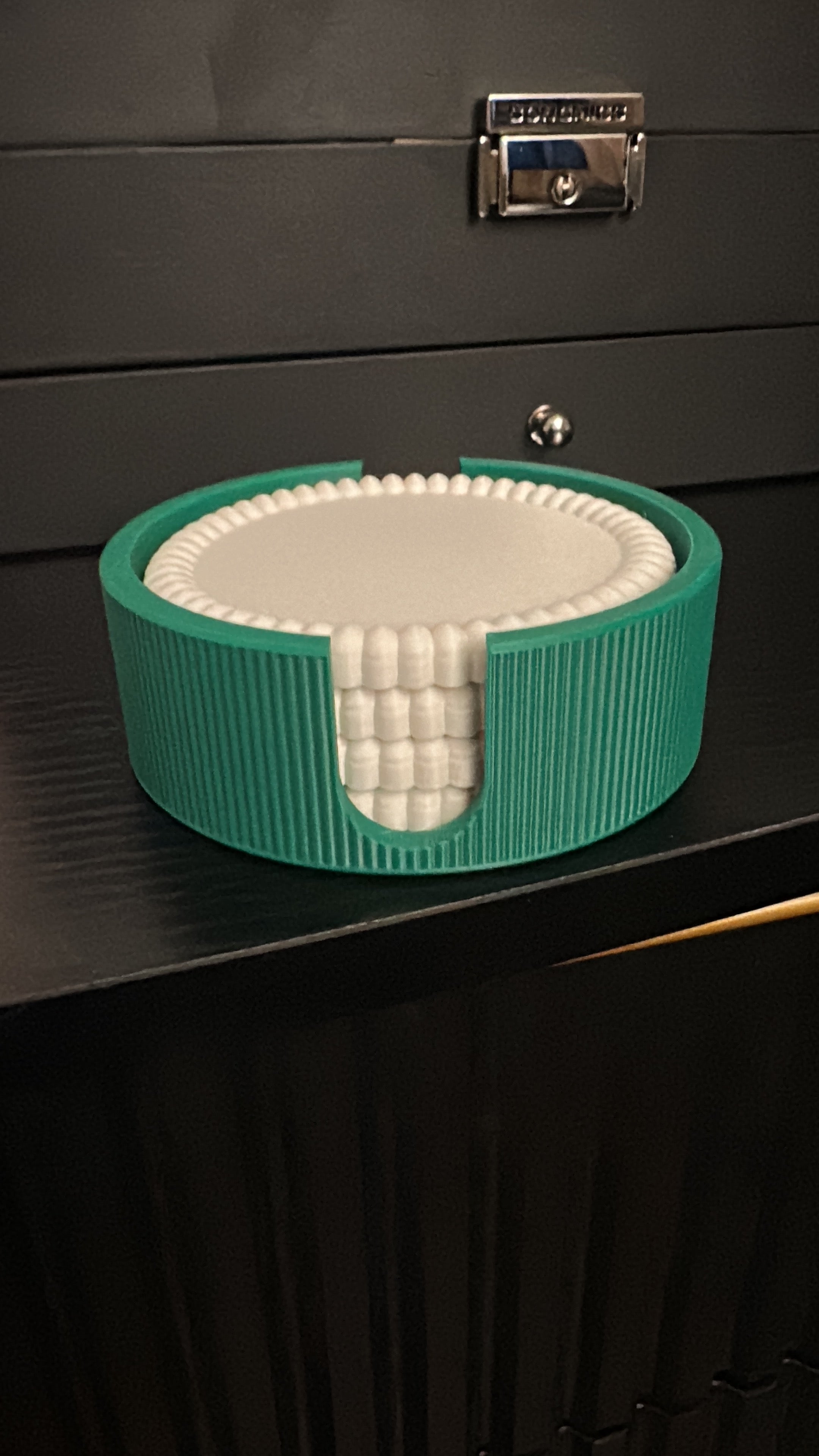 Ribbed coasters with coaster holder
